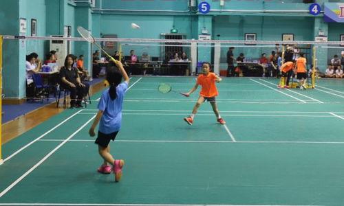 国家青年羽毛球队广州队,羽毛球邬洛愉多大