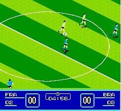 幼儿园足球游戏教案(点球对应教具怎么制作)